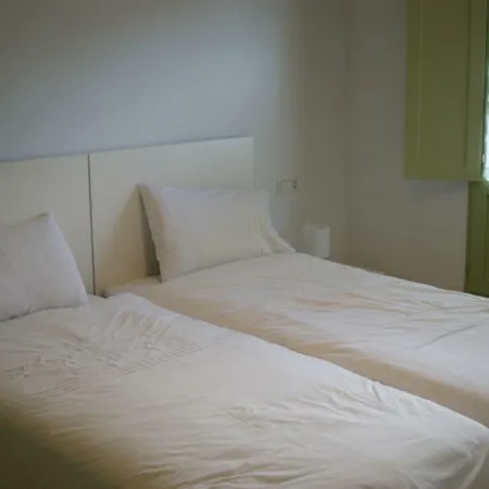 Casinas De La Granda * Нуэва-де-Льянес